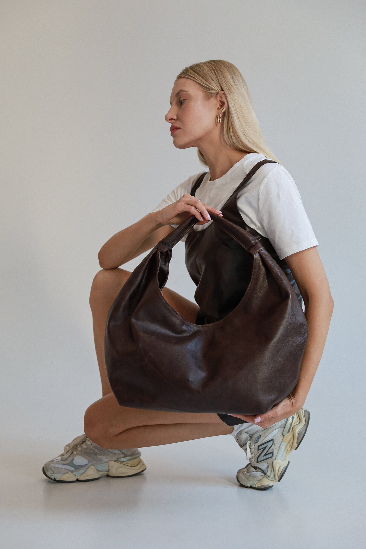ONE. HASE maxi brown