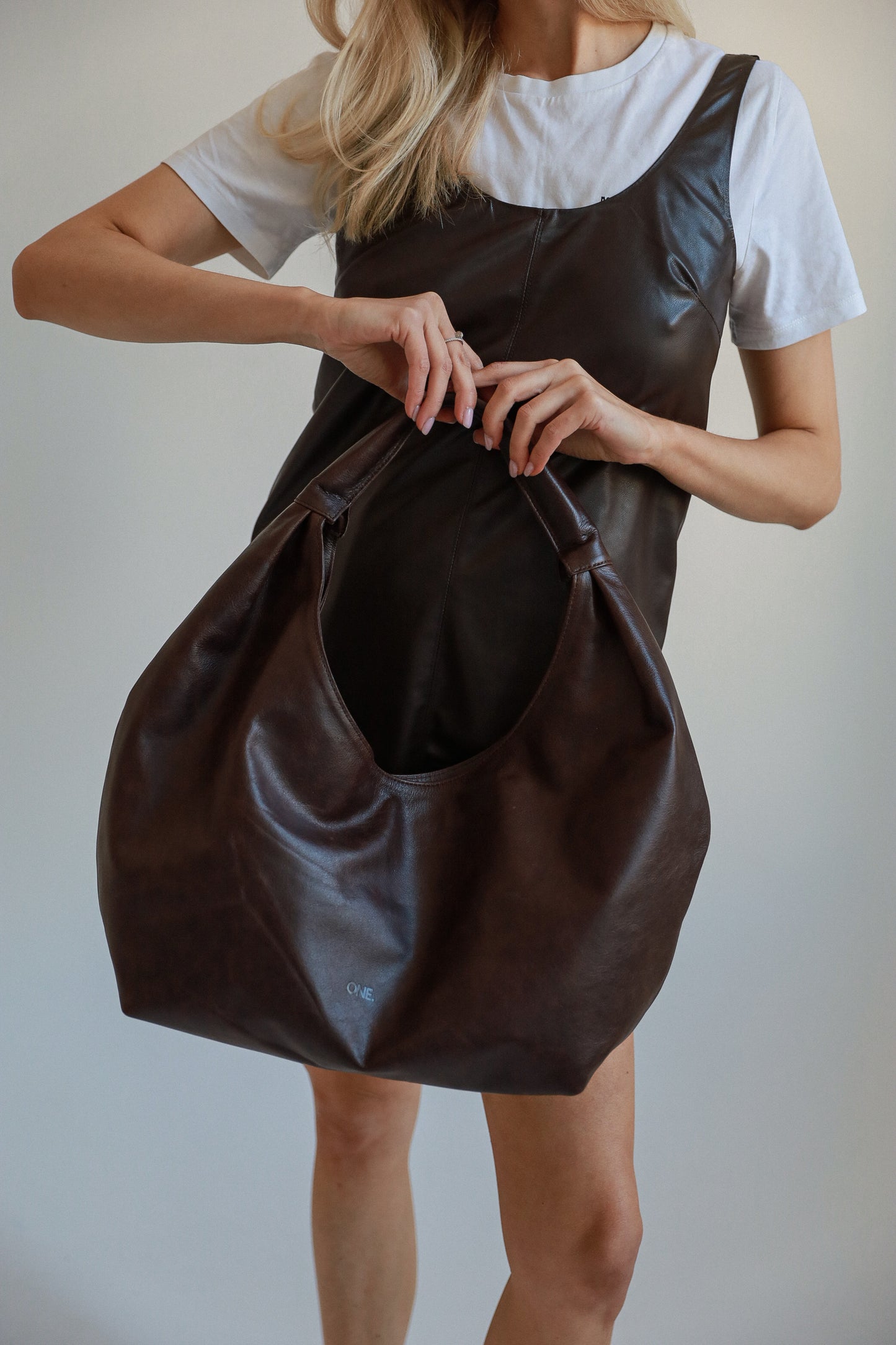 ONE. HASE maxi brown