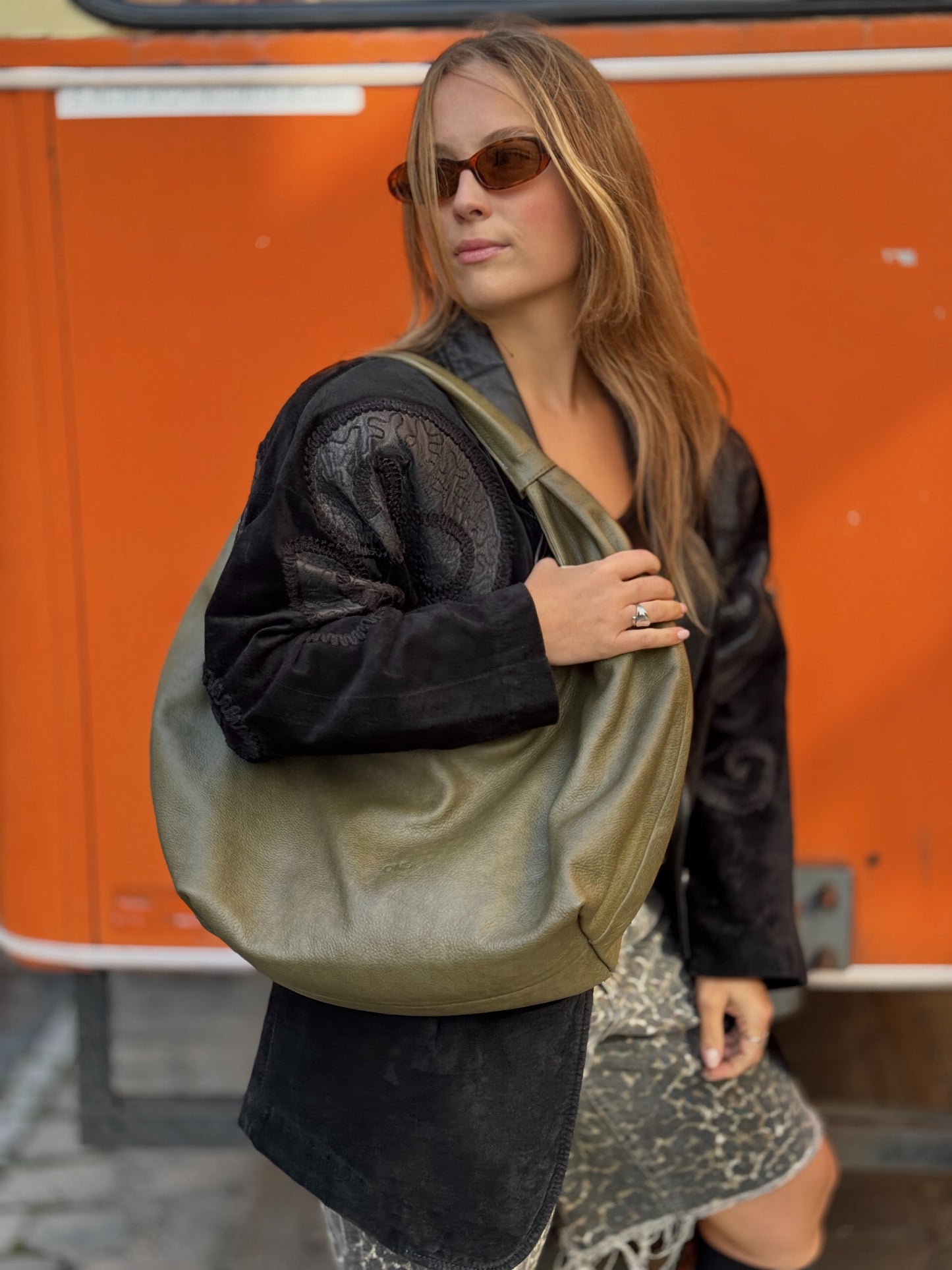 ONE. HASE maxi dirty pistachio