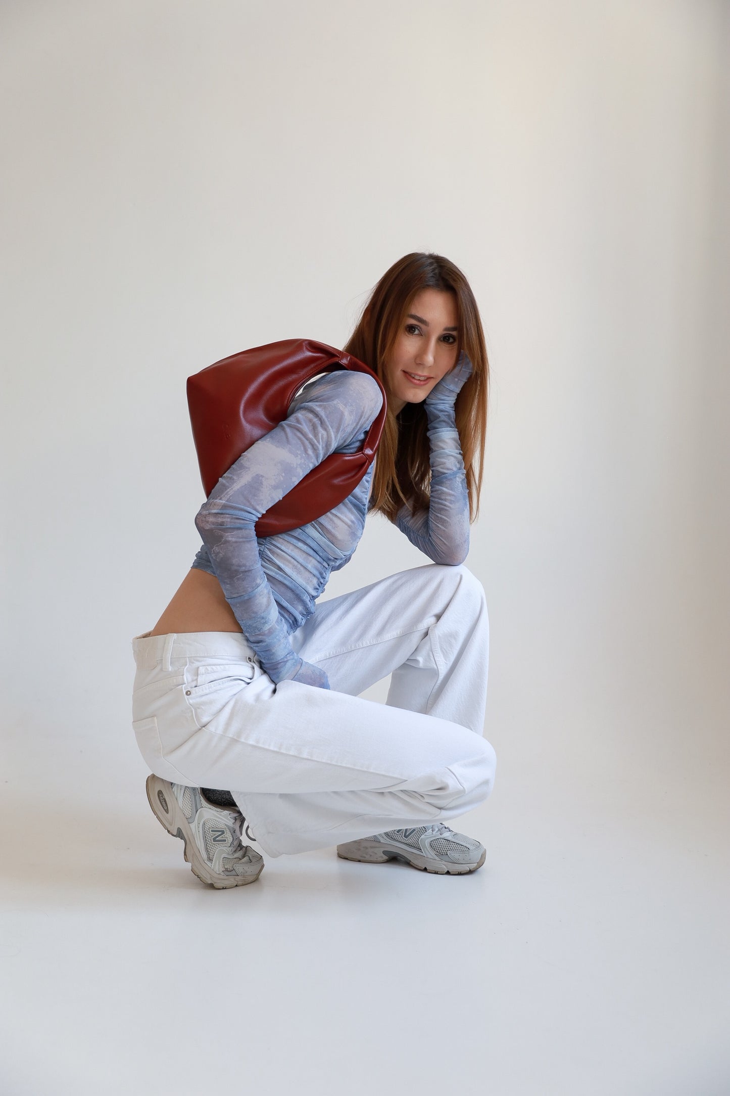 ONE. hase midi vin rouge (slow drop)