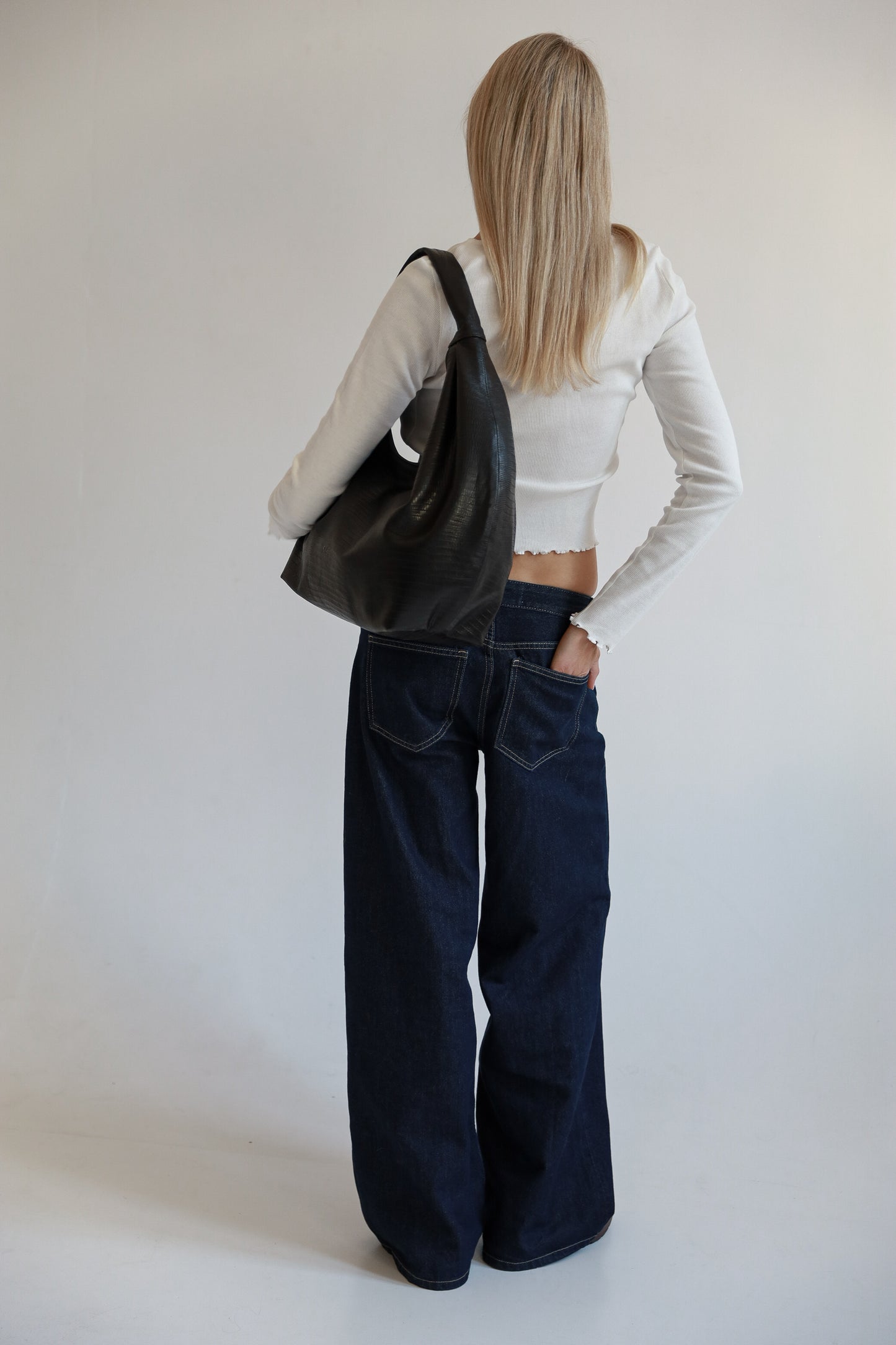 ONE. HASE maxi lizard