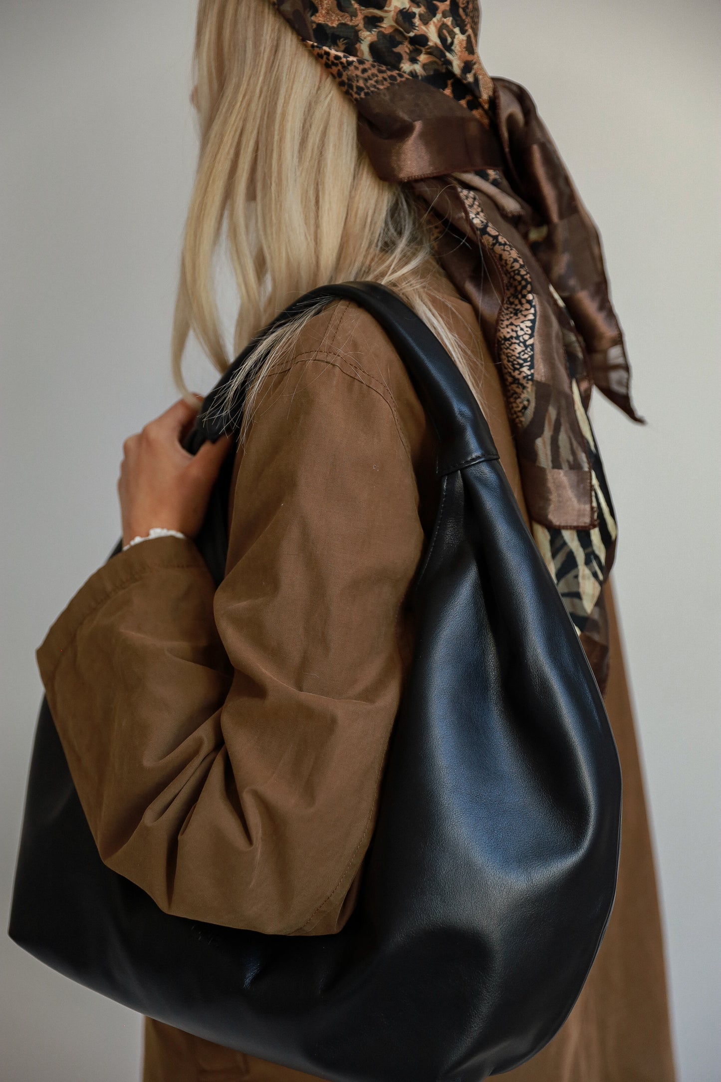 ONE. HASE maxi black