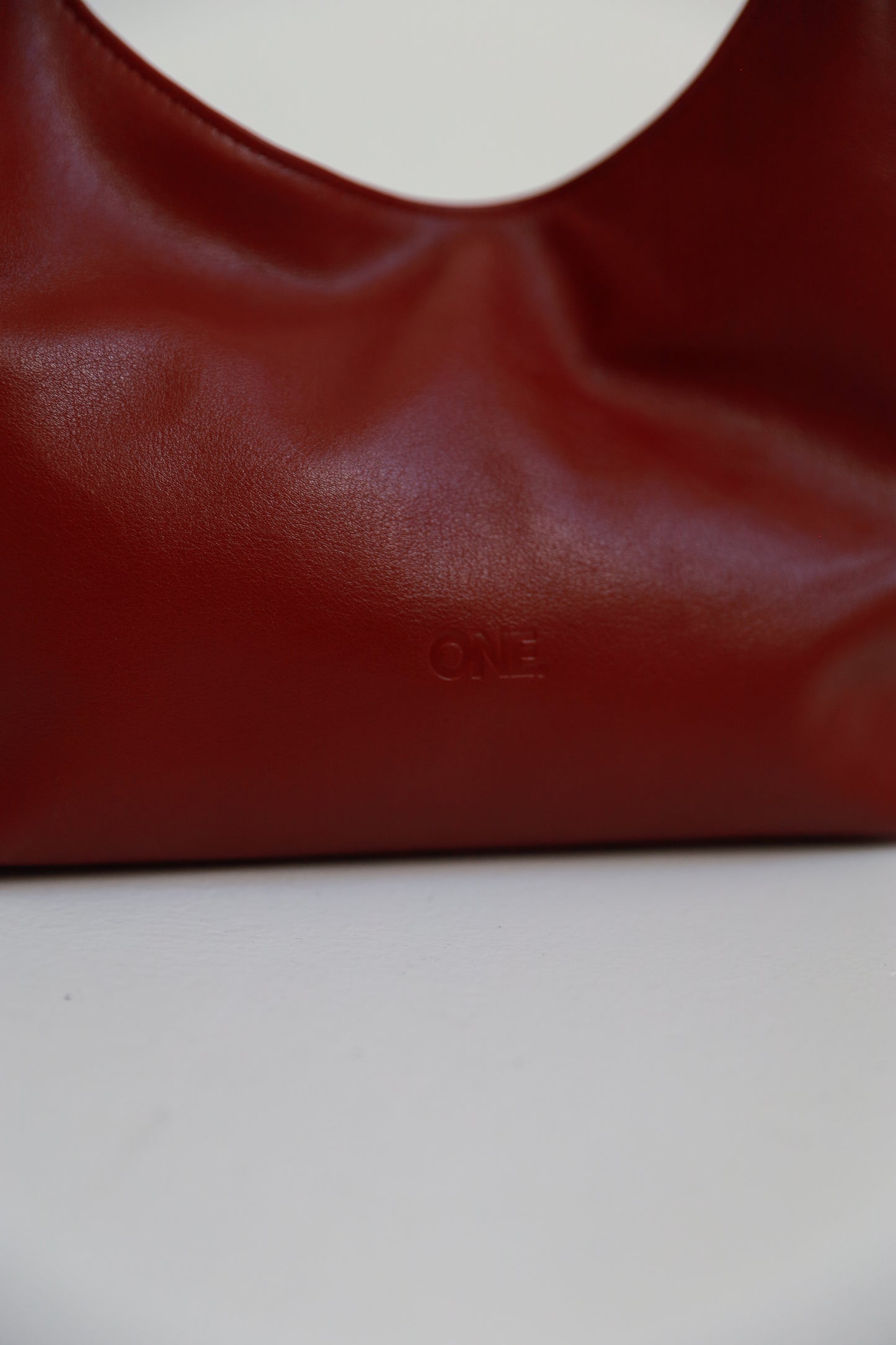 ONE. hase midi vin rouge (slow drop)