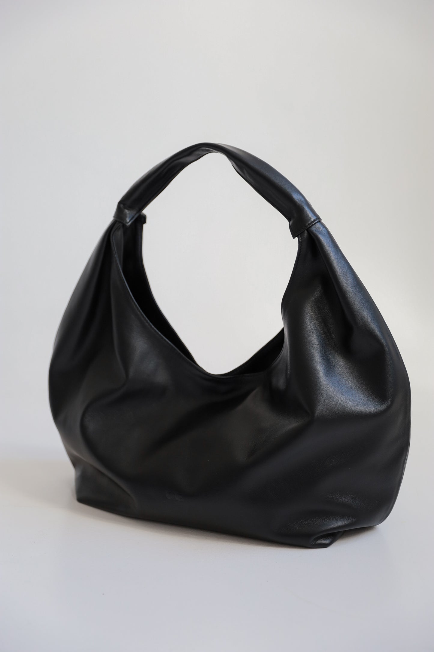 ONE. HASE maxi black