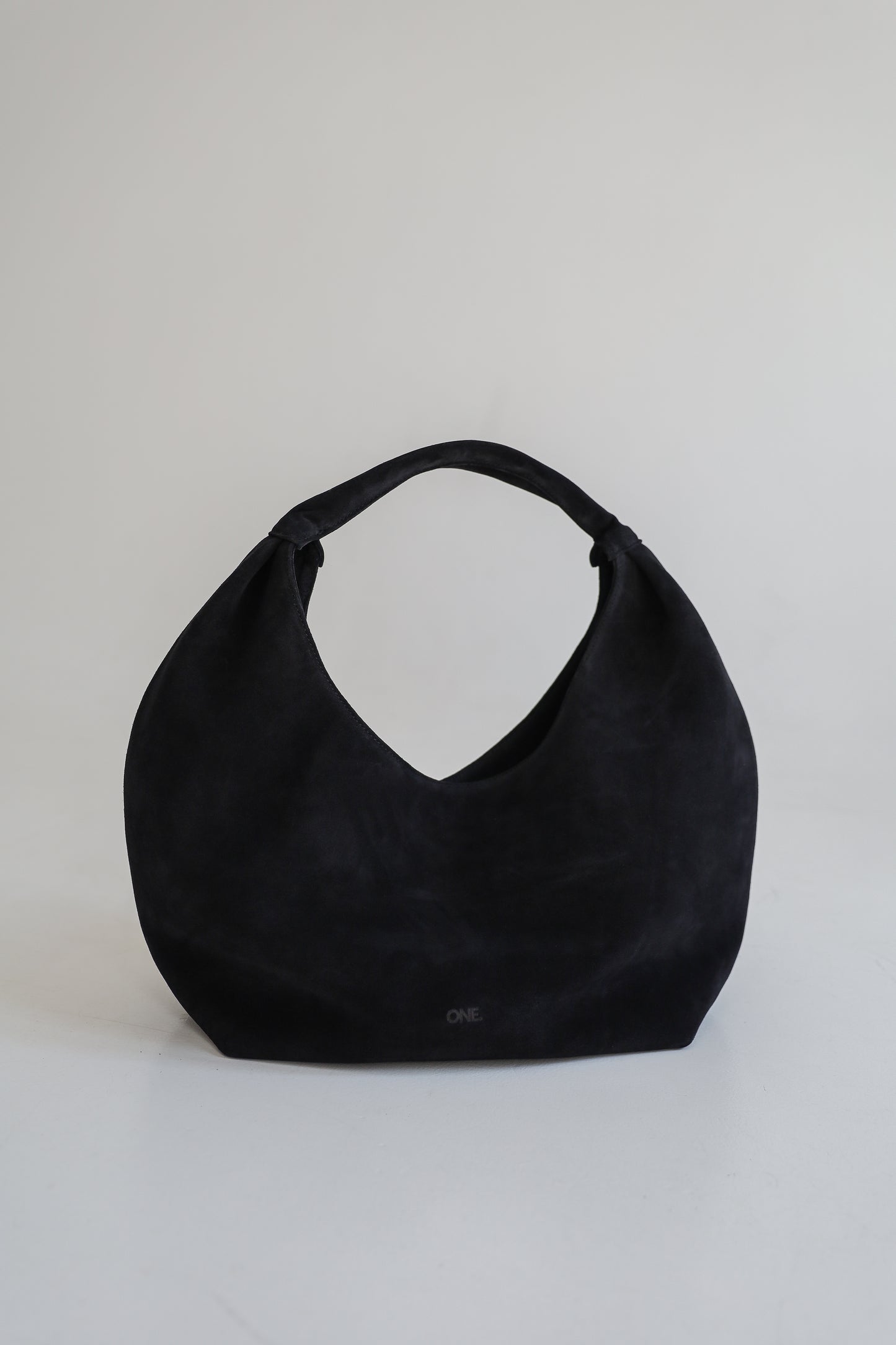 ONE. HASE maxi black suede (slow drop)