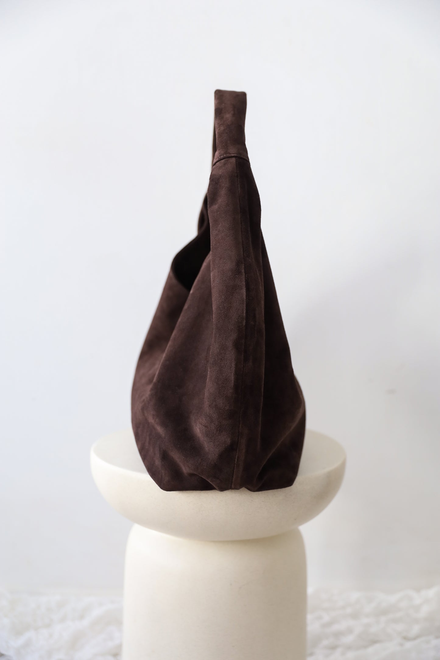 ONE. HASE maxi suede brown