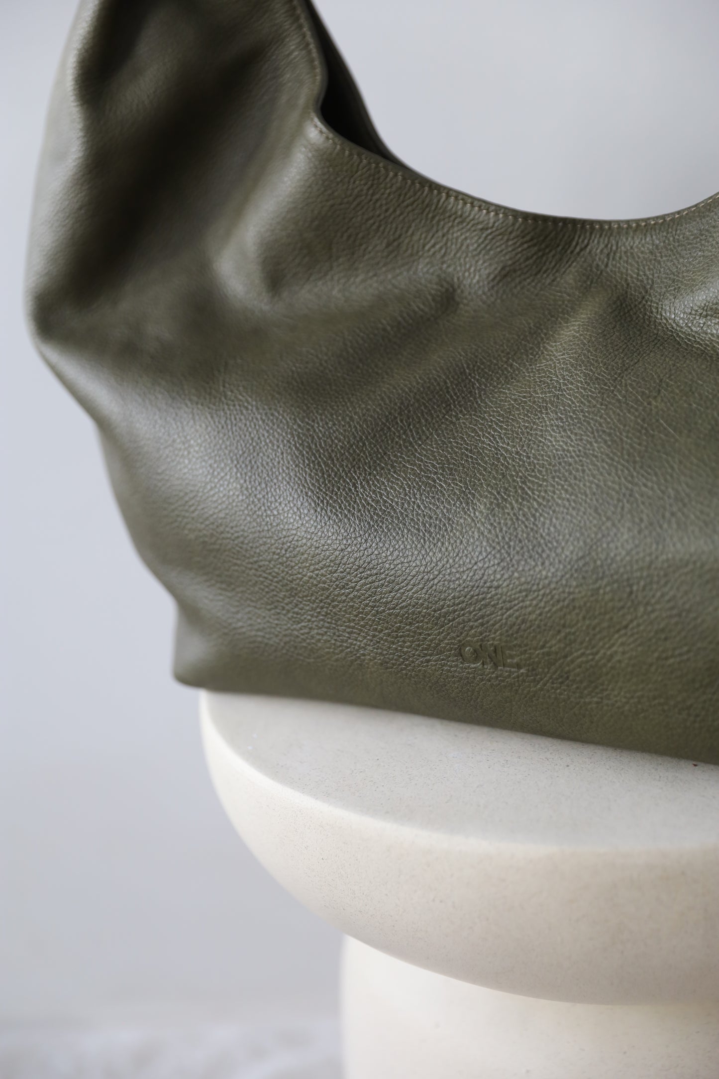 ONE. HASE maxi dirty pistachio