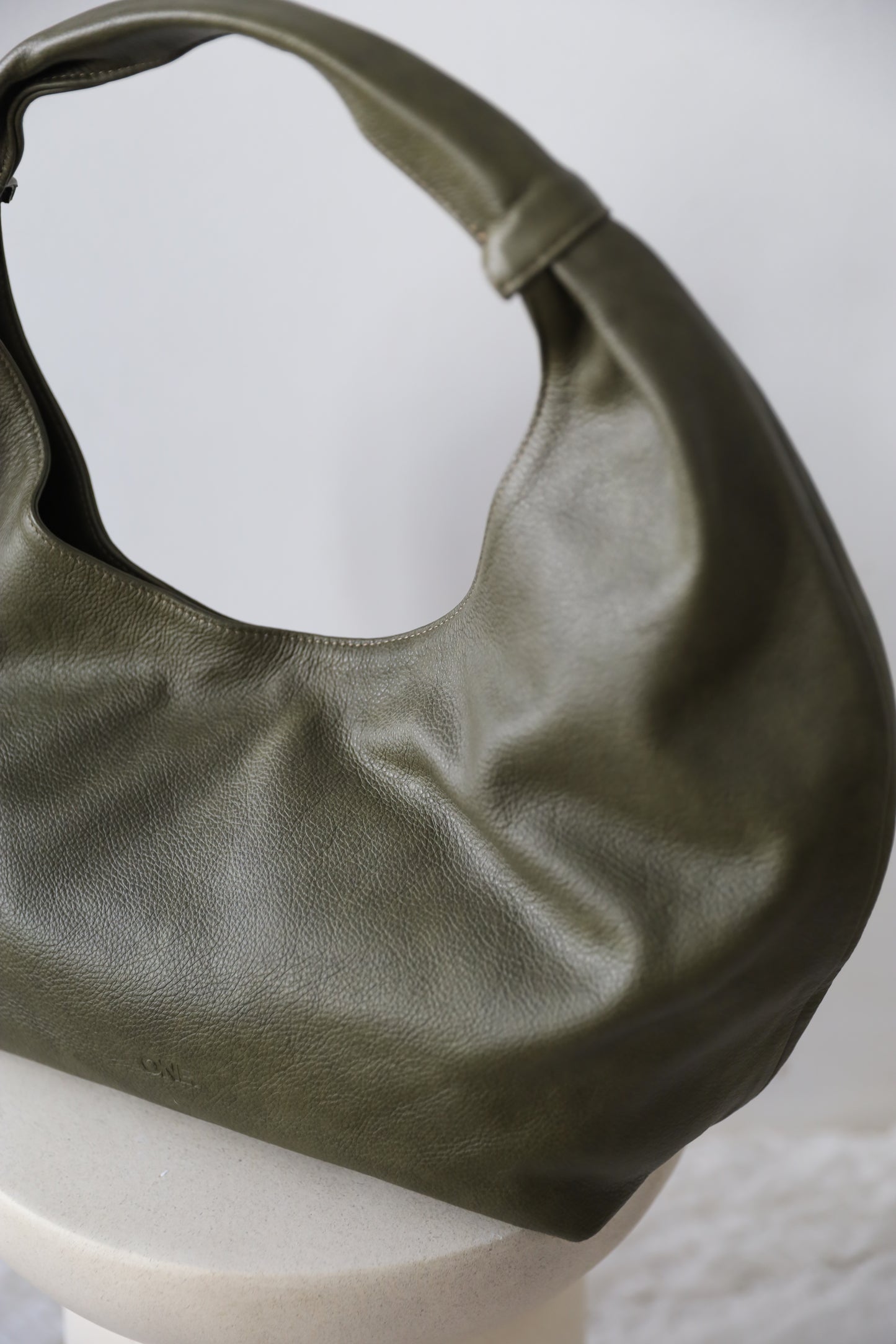 ONE. HASE maxi dirty pistachio