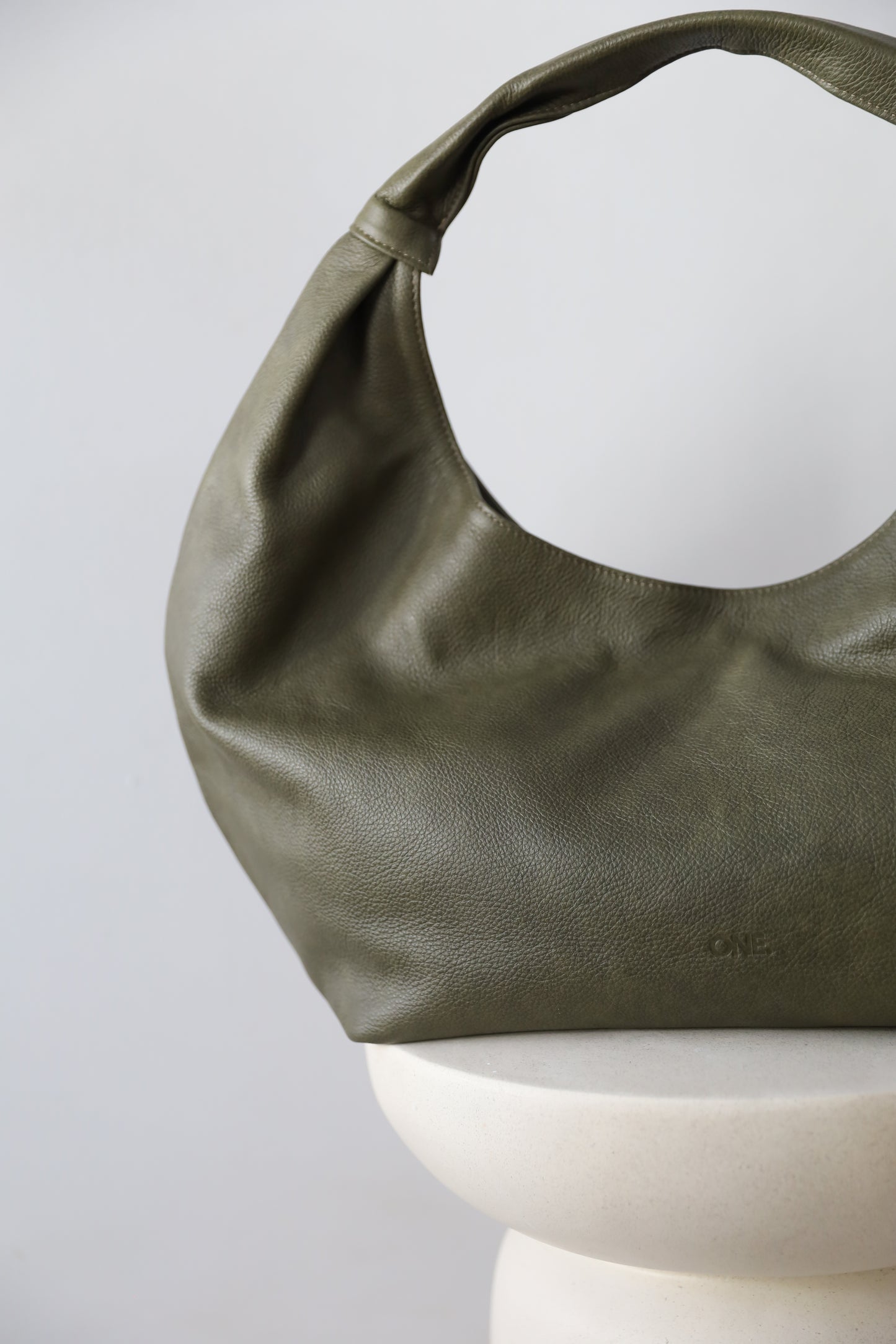 ONE. HASE maxi dirty pistachio