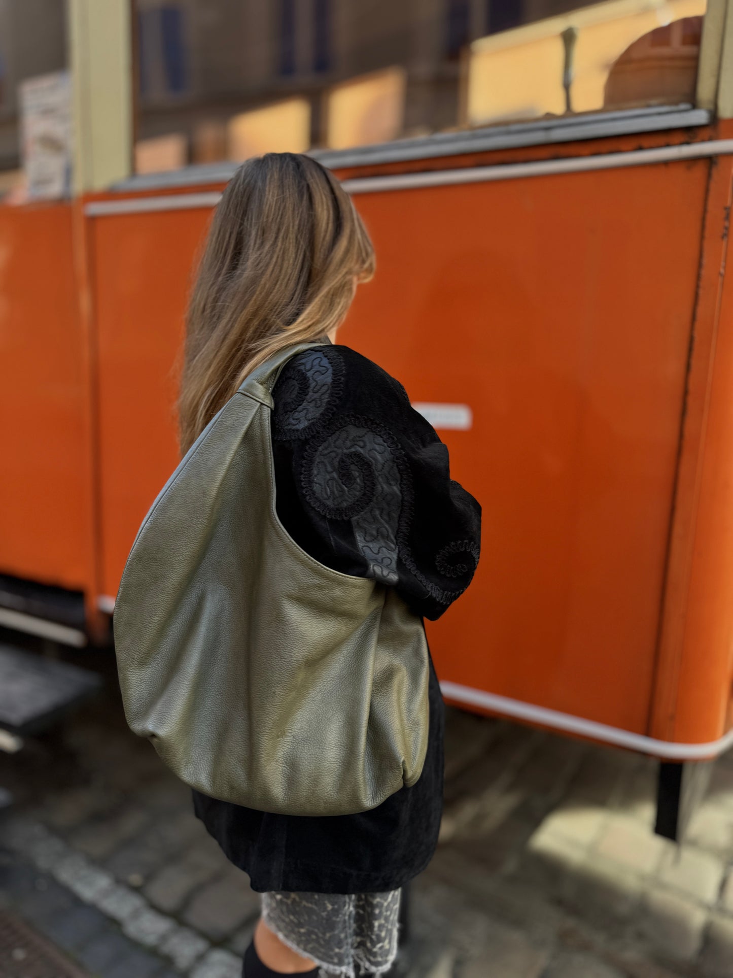 ONE. HASE maxi dirty pistachio